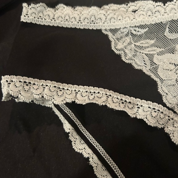 36D bra and matching panty set - Picture 8 of 8